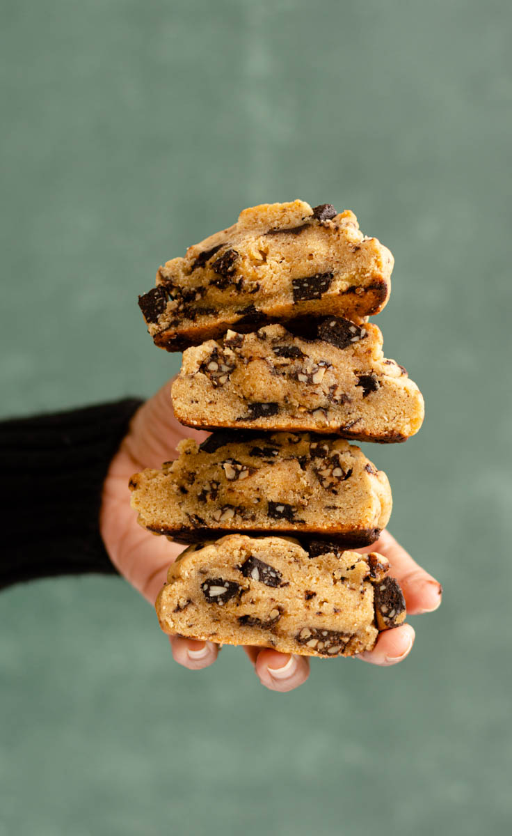 Tips for photographing food straight-on: Cookies shot at a straight-on angle.